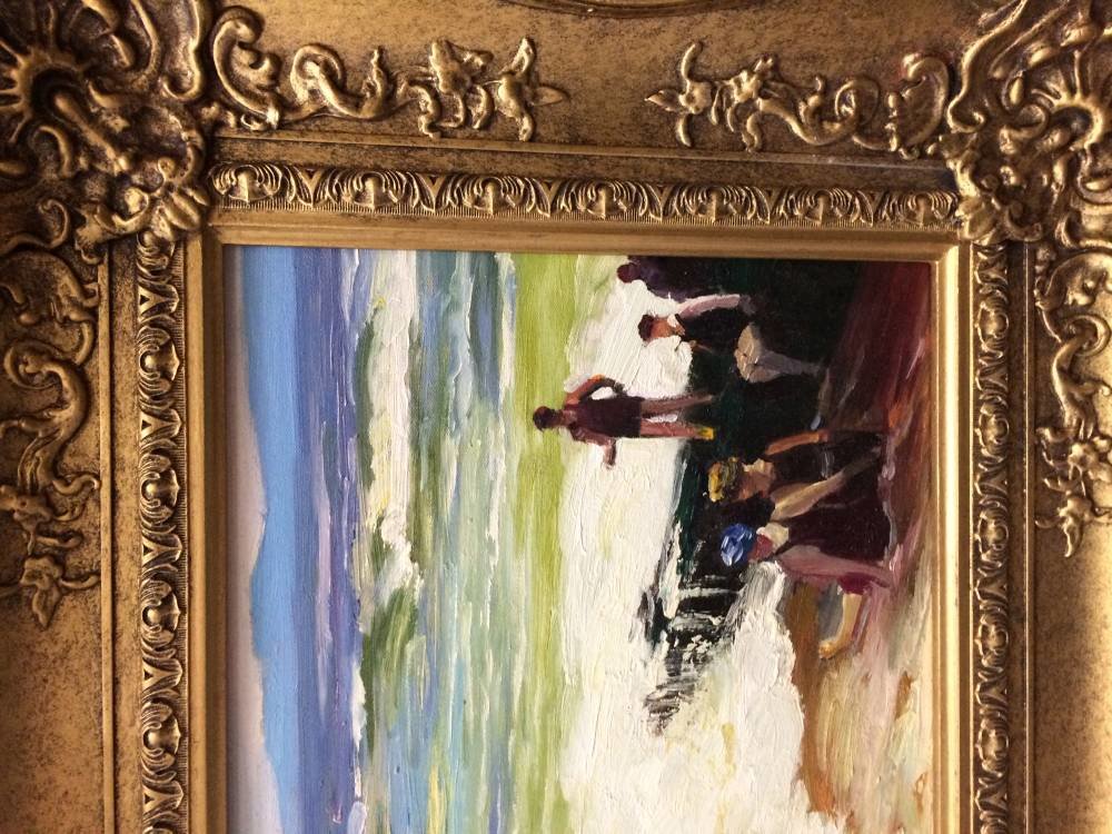 Small swept frame for oil painting