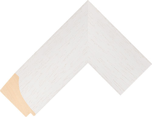 Corner sample of White Scoop Ayous Frame Moulding