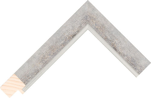 Corner sample of Silver Flat Taeda Pine Frame Moulding