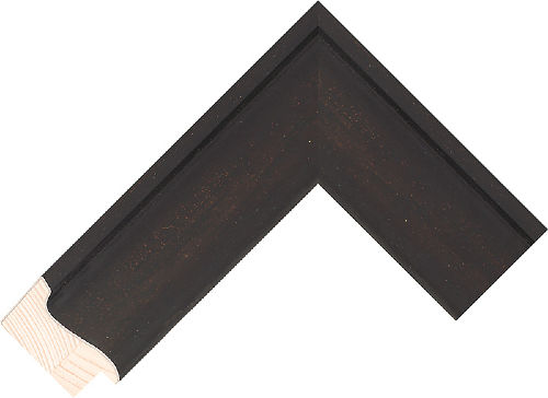 Corner sample of Black Umber Scoop Radiata Pine Frame Moulding