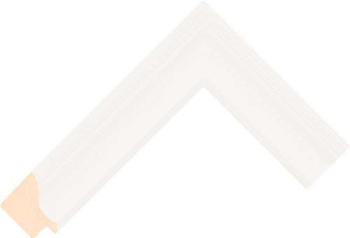 Corner sample of White Scoop Ayous Frame Moulding