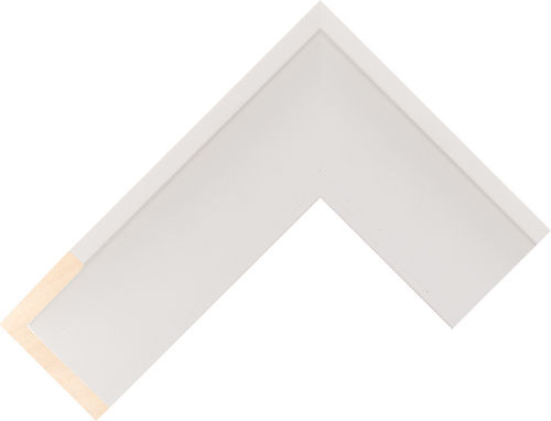 Corner sample of White Float Ayous Frame Moulding