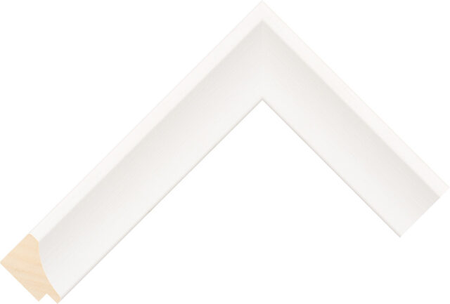 256000127 - White - 33mm wide picture frame chevron