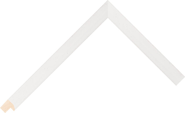 492000127 - White - 15mm wide picture frame chevron